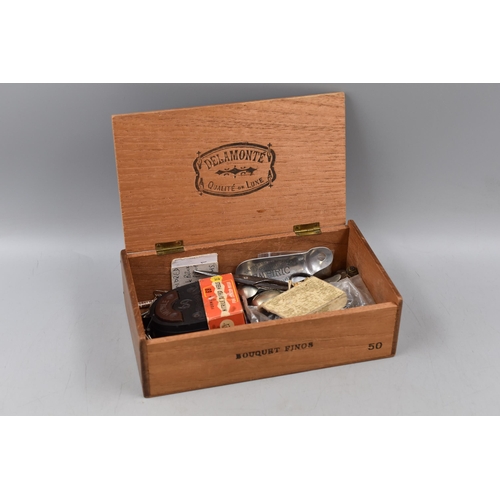 322 - A Vintage Wooden Box Containing a Selection of Vintage Items and Tools. Includes Scissors, Thimble, ... 