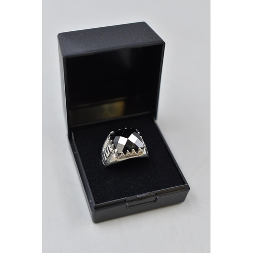 59 - Silver 925 Black Faceted Stoned Gents Ring (Size Q) Complete with Presentation Box