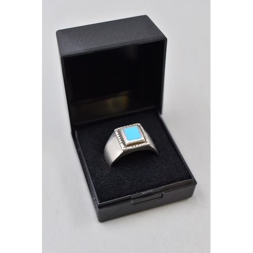 60 - Silver 925 Turquoise Stoned Gents Ring (Size Q) Complete wuth Presentation Box