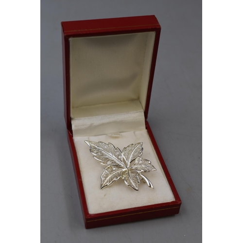 66 - Silver 925 Floral Brooch Complete with Presentation Box