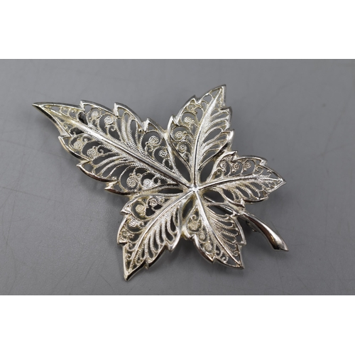 66 - Silver 925 Floral Brooch Complete with Presentation Box