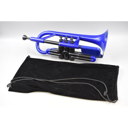 429 - A pCornet Plastic Cornet In Electric Blue, With Velvet Cover Bag.