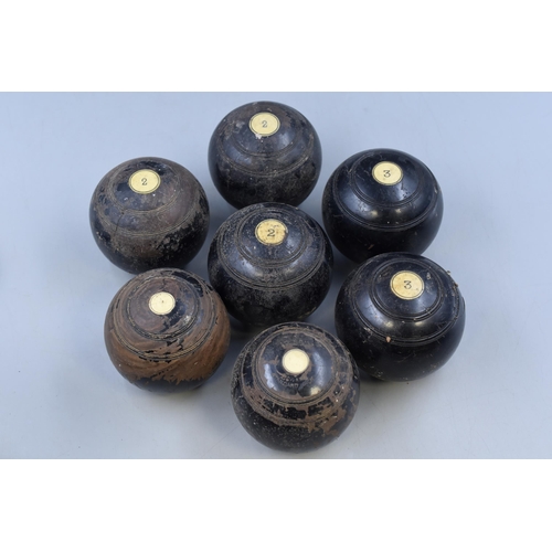 441 - Mixed Selection of Lawn Bowling Wooden Balls in Bag