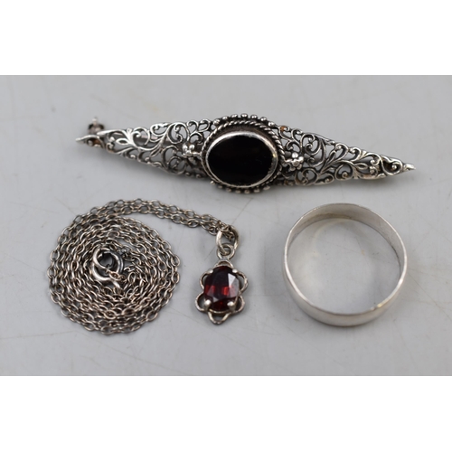 82 - Silver 925 Brooch, Ring and Pendant Necklace