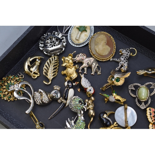 129 - Large Selection of Various Brooches