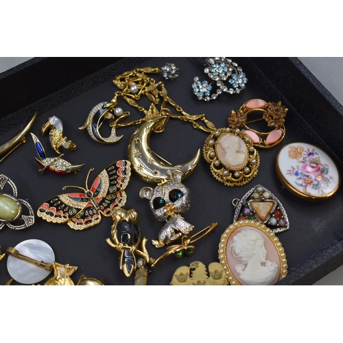 129 - Large Selection of Various Brooches