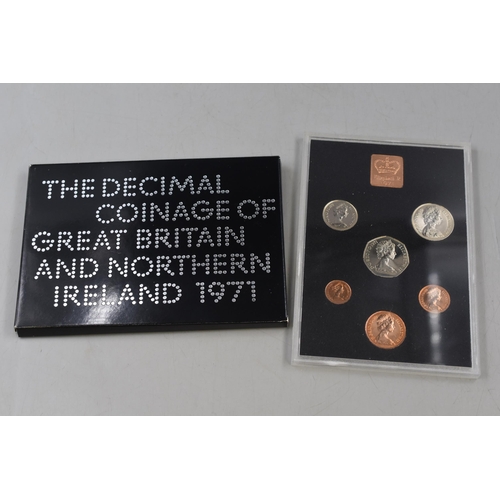 139 - The Royal Mint Decimal Coinage of Great Britain and Northern Ireland 1971 Proof Coin Set in Case