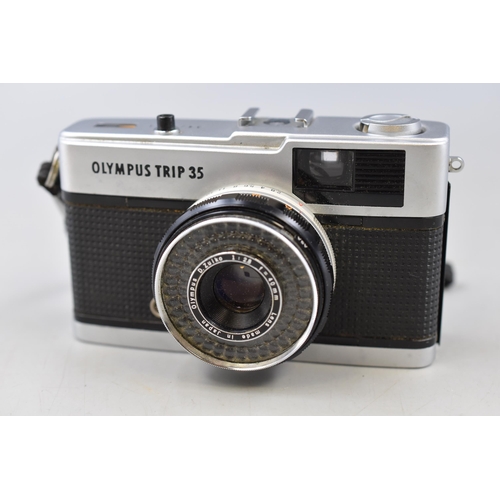 429 - An Vintage Olympus Trip 35 Camera, With Case and Instructions.