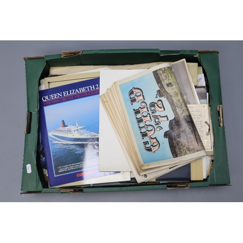 463 - A Selection of Ephemera To Include Queen Elizabeth II Programmes, Photographs, Local Ephemera and Mo... 