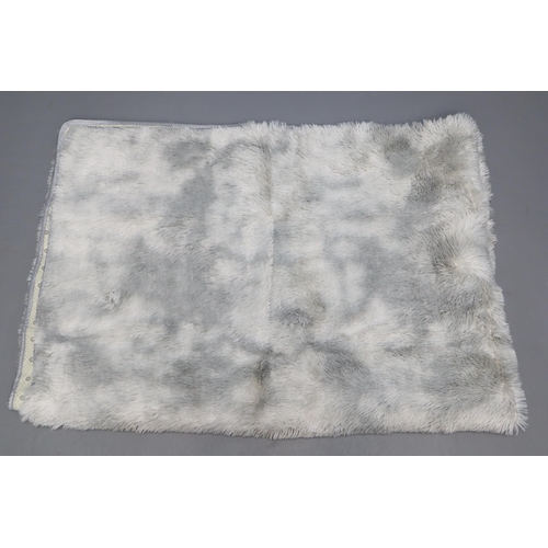 468 - A Large Faux Fur Bed Throw, Approx 63