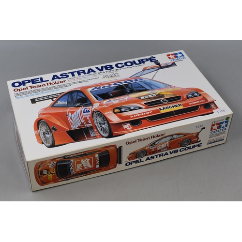 581 - Tamiya Opel Astra V8 Coupe Collectors Model (Looks Unused)