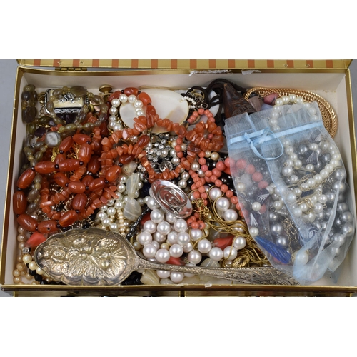 480 - Jewelery Box Complete with Large Selection of Unsorted Jewerly