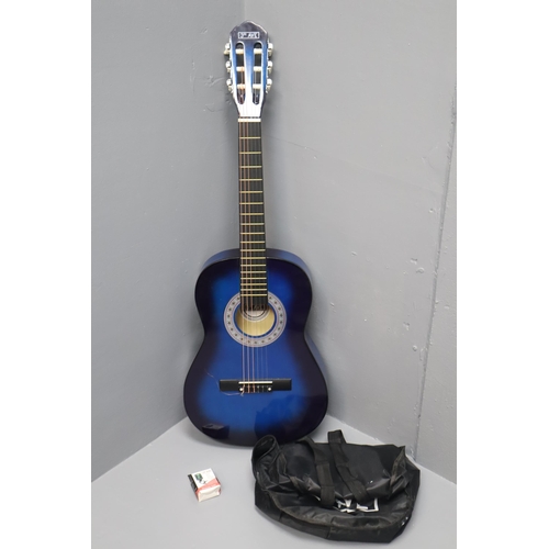 590 - 3RD AVE Classical Acoustic Guitar Includes Guitar Bag and R100 Tuner