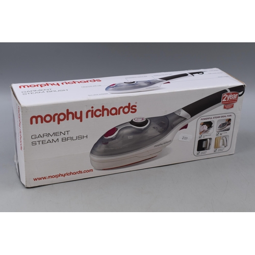 611 - Boxed Morphy Richards Garment Steam Brush