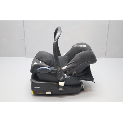 538 - Maxi-Cosi Toddler Car Seat