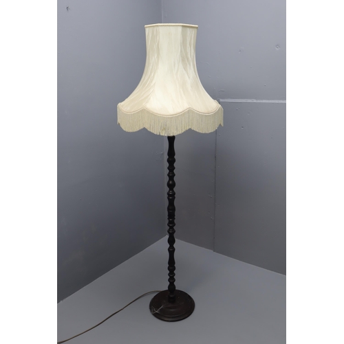 667 - Vintage Freestanding Standard lamp with Cream Shade approx 64