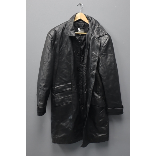 677 - A Sonny Bono Mens Black Leather Jacket, Size L.