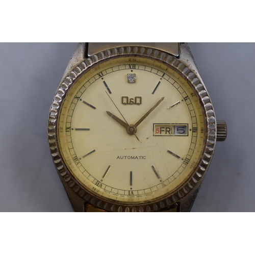 96 - Vintage Time and Date Q&Q Automatic Watch