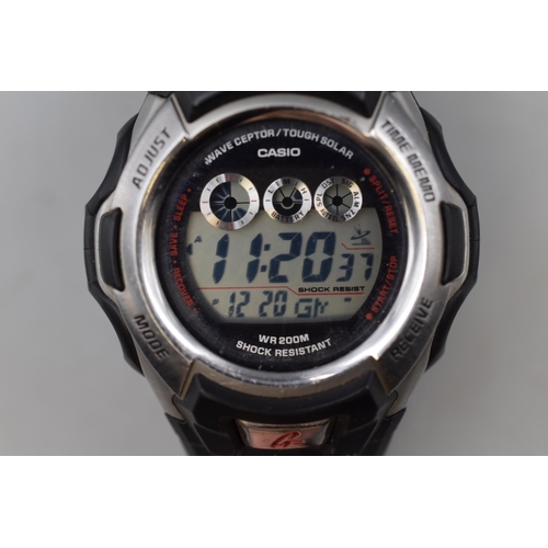 104 - A Casio G Shock Digital Watch, With Rubberised Strap. Working