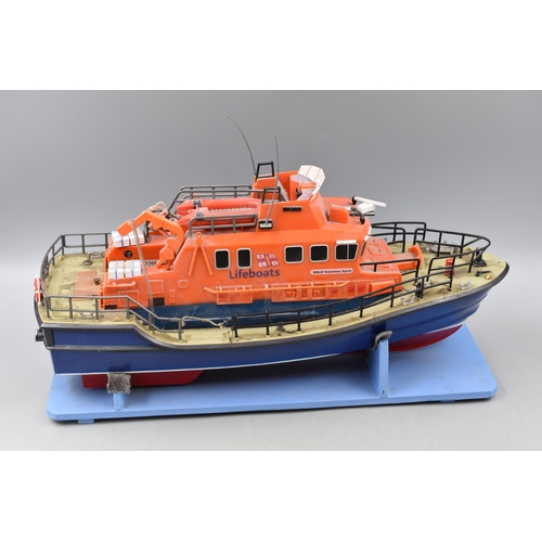 330 - Remote Control RNLI Lifeboat on Stand (no controller untested)