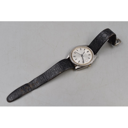 112 - An Automatic Rotary 21 Jewels Gents Watch With Leather Strap. Requires Attention.