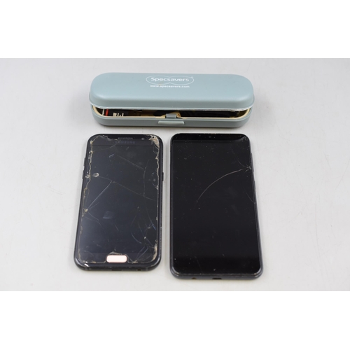 387 - A Selection of Electricals To Include Two Smartphones For Spares and Repairs (Samsung Galaxy A5 and ... 