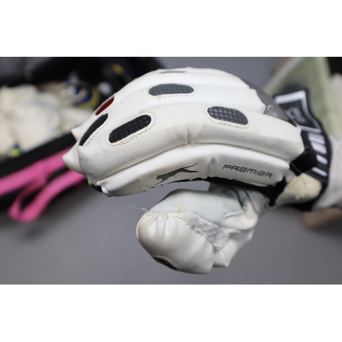 593 - Mixed Lot of Female Cricket Gear in Bag