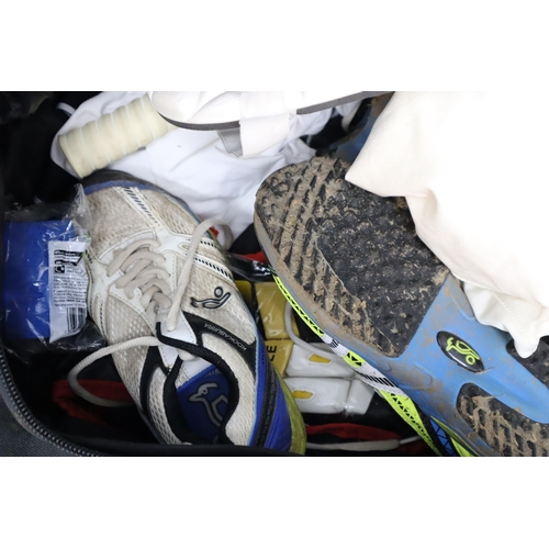 593 - Mixed Lot of Female Cricket Gear in Bag