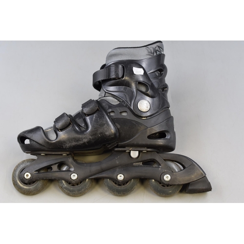 656 - A Pair of No Fear Roller Skates (Size 5-8), With a No Fear Skate Protection Pack (Size L).