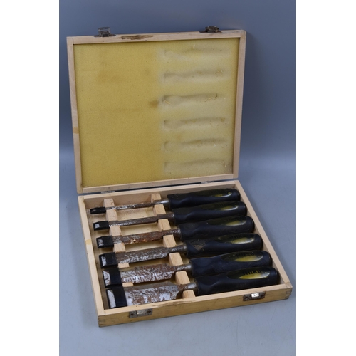 636 - Mixed Selection of Tools Including Set of Chisels, Set of Drill Accessories and Paintbrushes