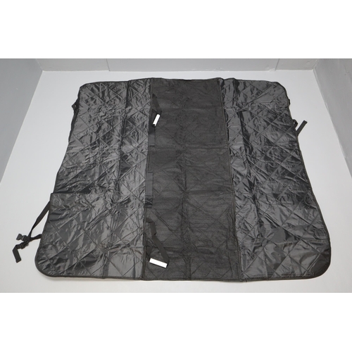 661 - Black Thermal Horse Blanket with Straps