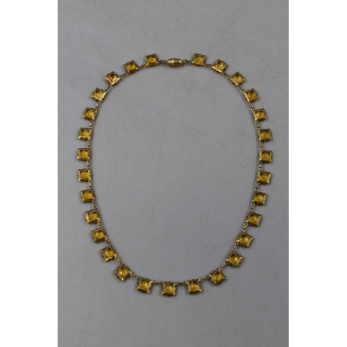 21 - An Art Deco Amber Glass Necklace, Approx 14