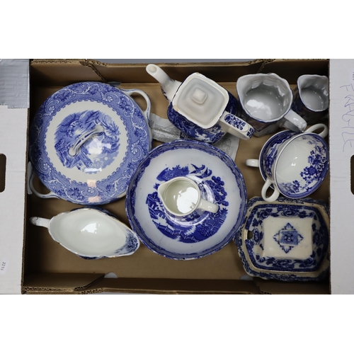 292 - Mixed lot of Vintage blue and White Pottery to include Tureens, Bowls, Coffee pot Gravy jug and more