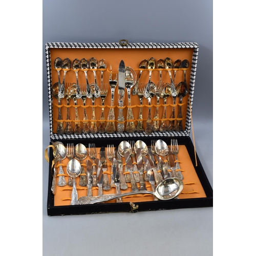 378 - A King's Design Super Inox Canteen of Cutlery, In Presentation Case. Case AF