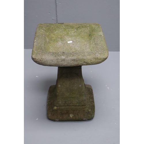 546 - Weathered Concrete Bird Bath