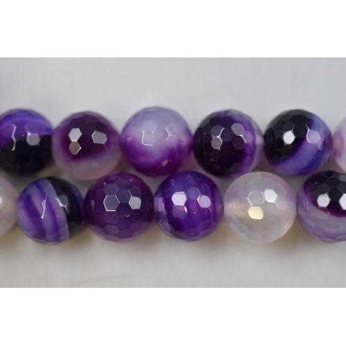 59 - A Purple Agate Beaded Bracelet