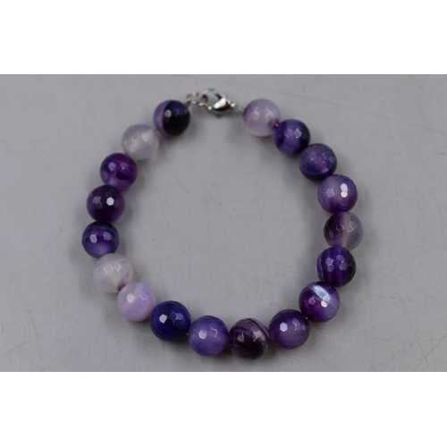 59 - A Purple Agate Beaded Bracelet