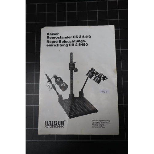 436 - Kaiser Photographic Copy Stand complete with instruction manual, powers on when tested