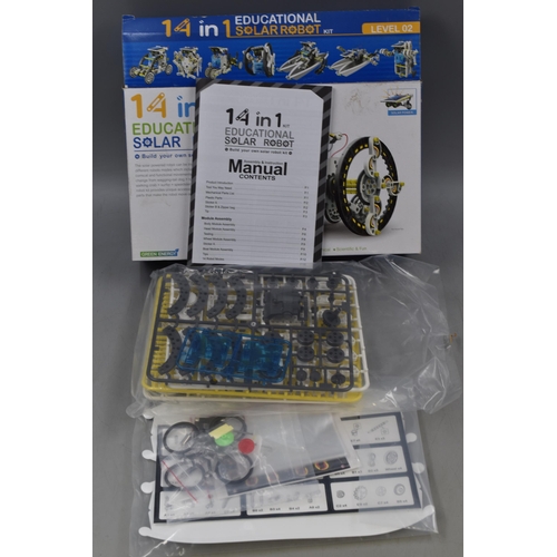 672 - Mixed Selection of Electronic Science Kit Including Incredible Electricity, 14 In 1 Education Solar ... 