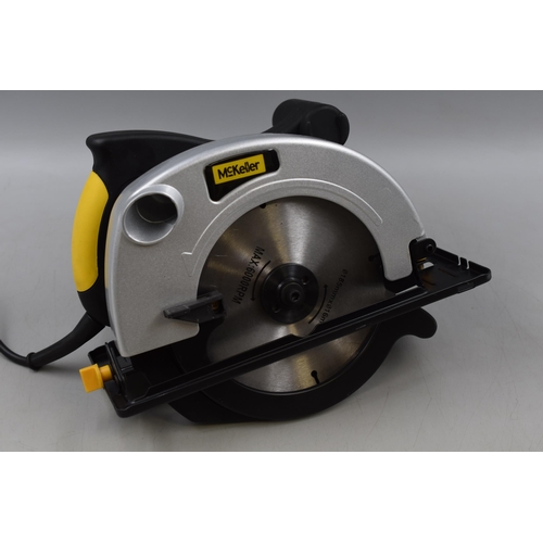 578 - A McKeller 1200w Circular Saw (MCKM01), In Case. Powers on When Tested.