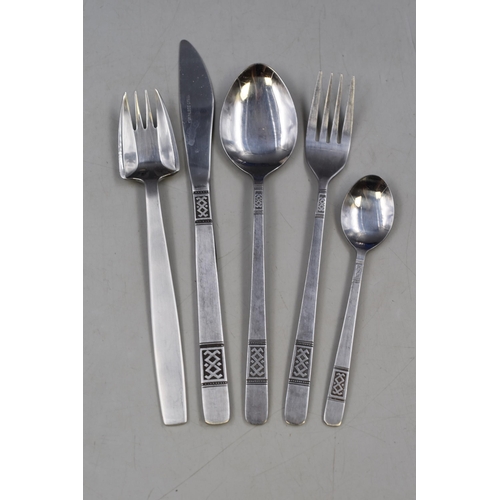 418 - Viners Splayds Party Cutlery Set and a 23 piece Cutlery Set in Case