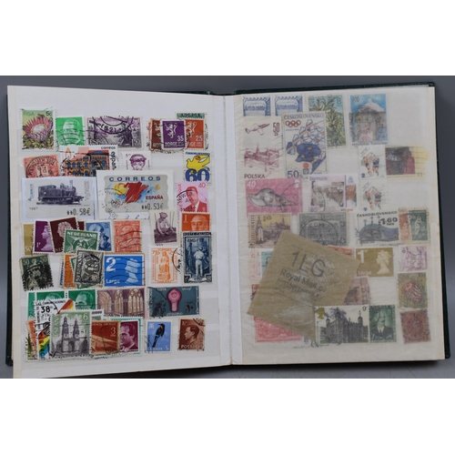 426 - Folder Containing a large Selection of Pictorial and Definitive World Stamps