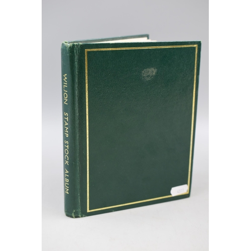 426 - Folder Containing a large Selection of Pictorial and Definitive World Stamps