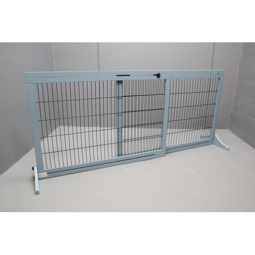 546 - Extendable Room Divider, Ideal for Keeping Pets out 38