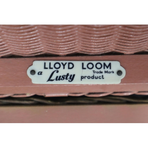 567 - Original Lloyd Loom Lusty Glass Topped Bedding Box (22