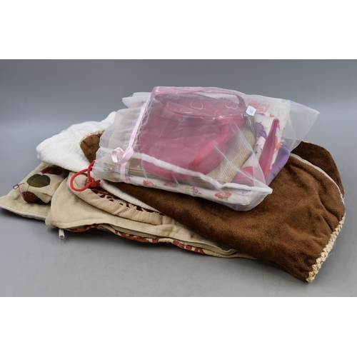 655 - Selection of Cushion Covers and Cosmetic Bags