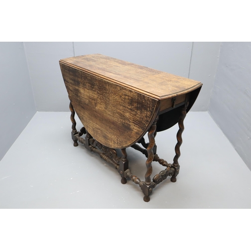 558 - Antique Oak Gateleg Drop Leaf Table with Hand Craved Decoration (42