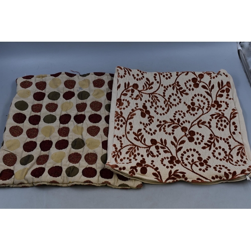 655 - Selection of Cushion Covers and Cosmetic Bags