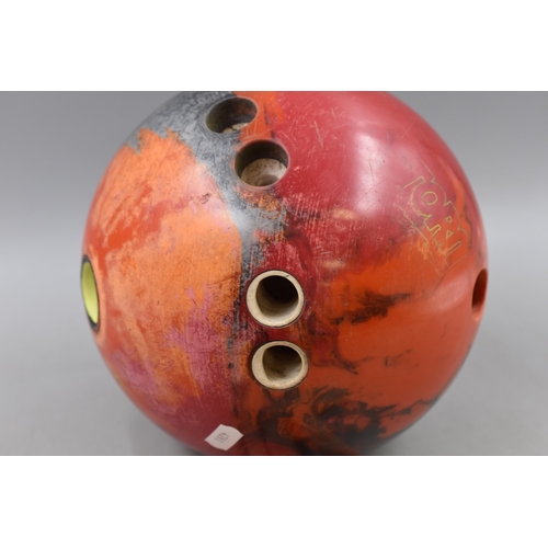 704 - Selection of 2 Bowling Balls Including Hammer Statement! And Storm (As Found)