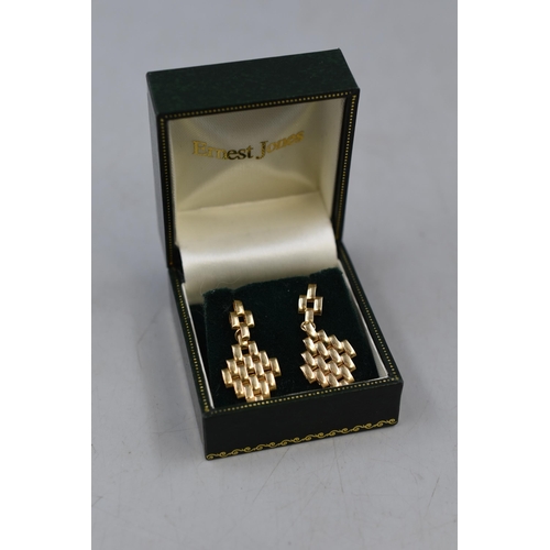 4 - Pair of 9ct Gold Earrings (3.39 grams) Complete with Presentation Box